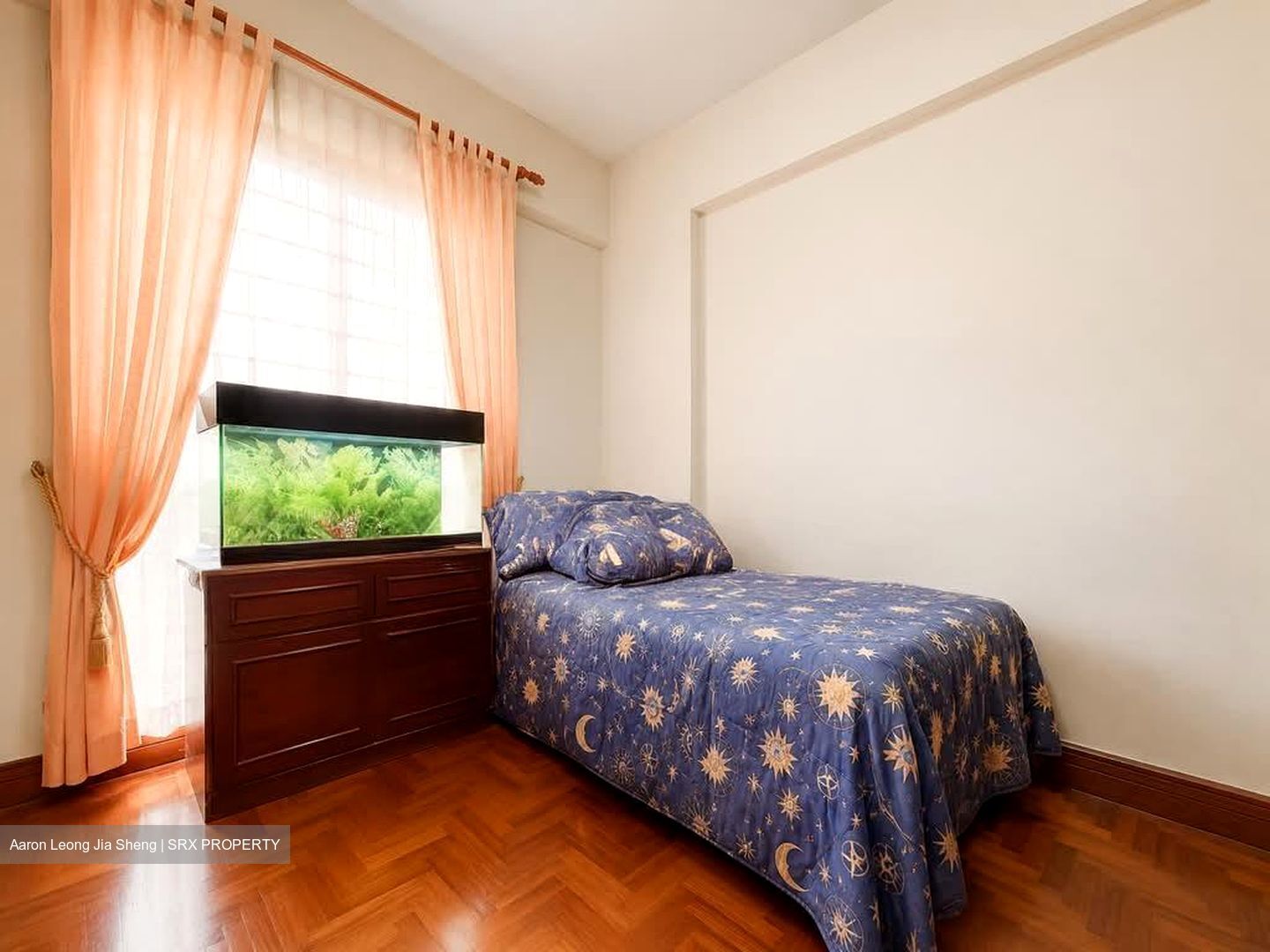 Paya Lebar Road (D14), Apartment #587633291